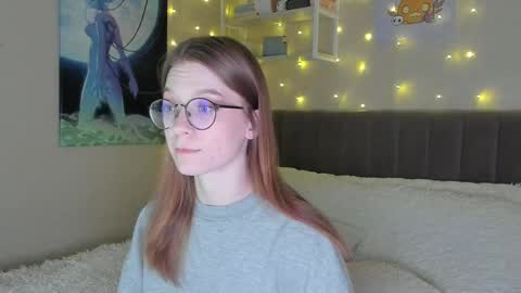 Snapshot of lunar_sofia chatting on February 2025 01:27:01 PM Sofia online show from February 2025 01:27:01 PM