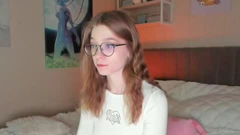 Snapshot of lunar_sofia chatting on March 2025 02:53:02 PM Sofia online show from March 2025 02:53:02 PM