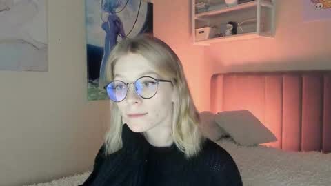 Snapshot of lunar_sofia chatting on November 2025 01:55:01 PM Sofia online show from November 2025 01:55:01 PM