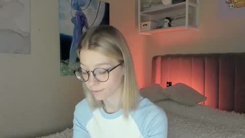 Snapshot of lunar_sofia chatting on November 2025 02:28:02 PM Sofia online show from November 2025 02:28:02 PM