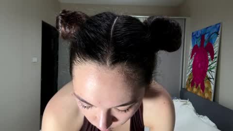 lunarameli online show from April 2026 04:16:01 PM