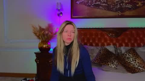 Luna Rishi online show from February 2026 06:17:01 AM