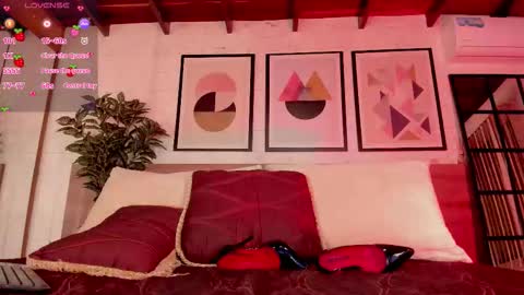 Luna Ruso  online show from January 2026 08:47:01 PM