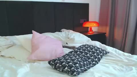 LunaticaBae online show from March 2026 08:19:01 AM