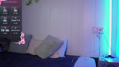 lunaticas online show from June 2026 09:42:01 PM