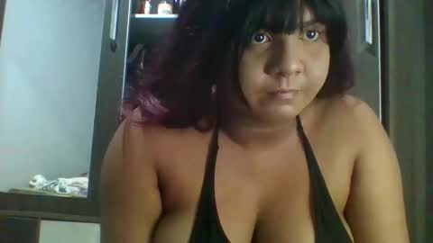 Snapshot of lunawollf chatting on October 2025 07:58:02 PM lunawollf online show from October 2025 07:58:02 PM