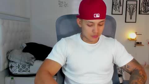 Lunay online show from March 2026 10:15:02 PM