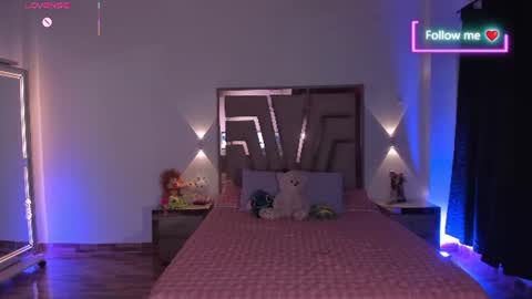 LUNA ROSE online show from June 2026 10:43:02 PM