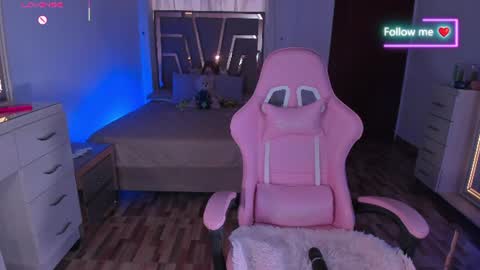 Snapshot of lunna_roosee chatting on July 2026 08:24:01 PM LUNA ROSE online show from July 2026 08:24:01 PM