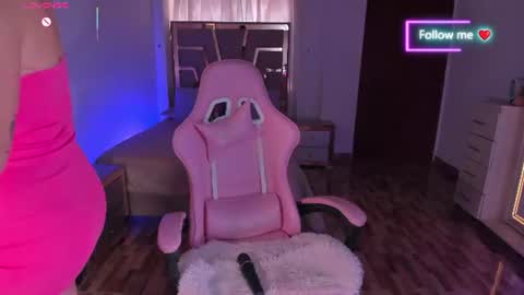Snapshot of lunna_roosee chatting on July 2026 06:21:01 PM LUNA ROSE online show from July 2026 06:21:01 PM