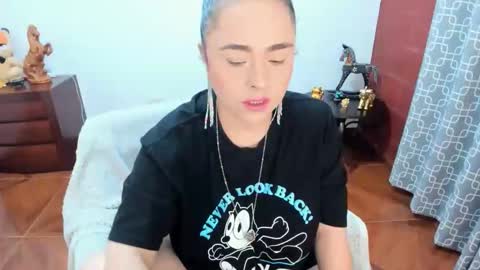 PAULINA online show from April 2026 01:33:02 PM