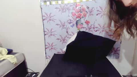 Snapshot of luscious_lexy chatting on July 2026 04:39:02 AM luscious_lexy online show from July 2026 04:39:02 AM