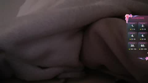 Snapshot of lusciouslipsxx chatting on April 2026 12:52:02 AM lusciouslipsxx online show from April 2026 12:52:02 AM