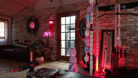 Snapshot of lushianafitness chatting on April 2026 05:13:02 PM SHOWS ALL MONDAY WEDNESDAYFRIDAYSATURDAY IN THE MORNING online show from April 2026 05:13:02 PM