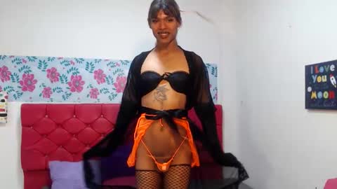 lussiana online show from May 2026 03:28:02 PM
