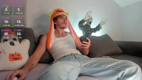 lustfullooking online show from October 2025 11:11:01 AM