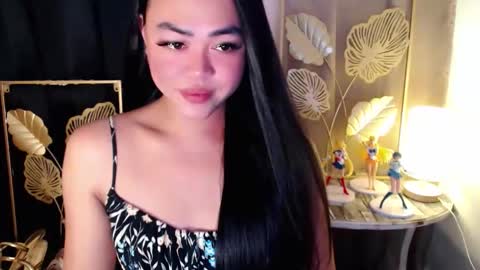 Trina online show from April 2026 01:07:01 AM