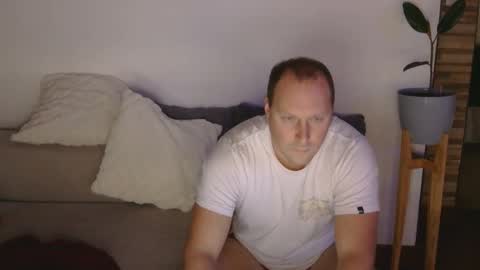 lustonfan online show from May 2026 06:57:01 PM