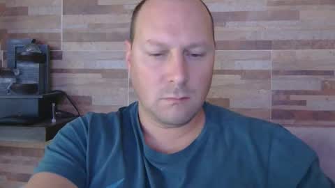 lustonfan online show from May 2026 12:23:02 PM