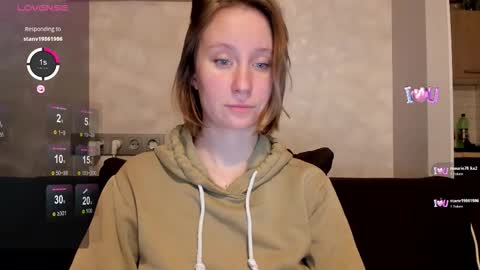 Snapshot of lusyagreenberg chatting on October 2025 08:00:02 PM LusyaGreenberg online show from October 2025 08:00:02 PM