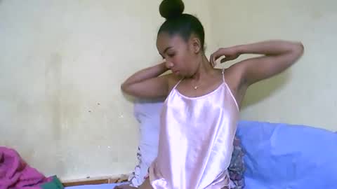 lutchia online show from September 2025 06:52:02 PM