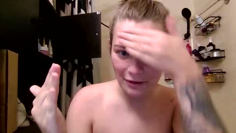 Luucy Lane online show from April 2026 03:26:02 PM