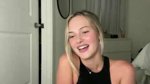 Aimee online show from September 2025 03:07:02 AM