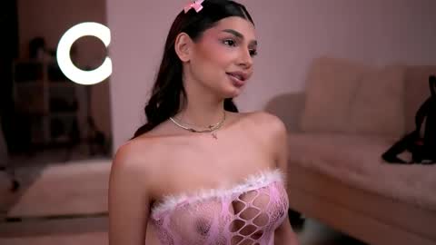 Snapshot of luvcaprice chatting on April 2026 06:45:01 PM Caprice online show from April 2026 06:45:01 PM