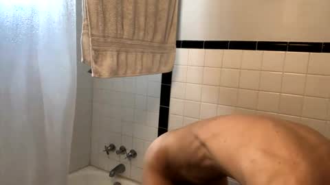 Snapshot of luvshonitoff chatting on December 2024 05:22:02 PM Jim Bo online show from December 2024 05:22:02 PM