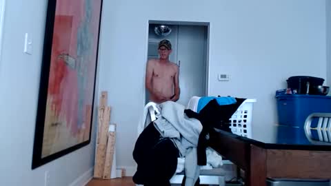 Snapshot of luvshonitoff chatting on January 2025 04:51:02 PM Jim Bo online show from January 2025 04:51:02 PM