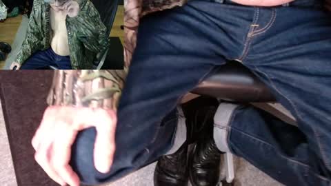 Snapshot of luvshonitoff chatting on January 2025 10:08:02 PM Jim Bo online show from January 2025 10:08:02 PM