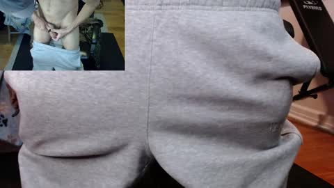 Snapshot of luvshonitoff chatting on February 2025 01:57:01 AM Jim Bo online show from February 2025 01:57:01 AM