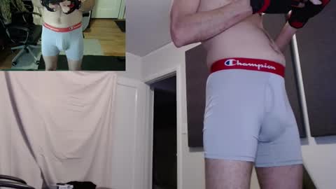 Snapshot of luvshonitoff chatting on March 2025 03:57:02 AM Jim Bo online show from March 2025 03:57:02 AM