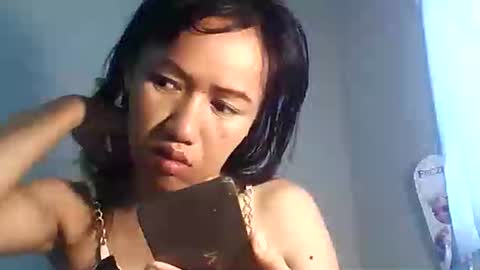 Snapshot of luvu4everxxx chatting on October 2025 03:29:02 AM Bee Bee online show from October 2025 03:29:02 AM