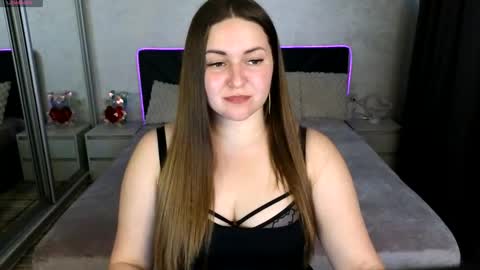 lux_lizz online show from April 2026 04:16:02 PM