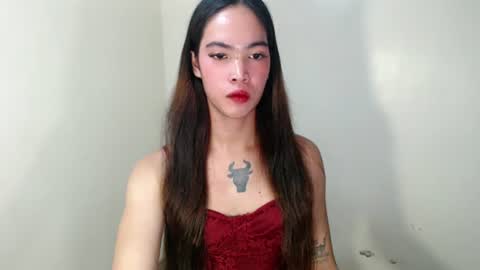 luxenixie online show from July 2026 10:38:01 PM