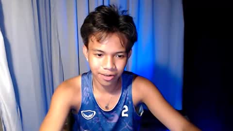 Snapshot of luxirfy_xx chatting on April 2026 06:47:02 PM luxirfy online show from April 2026 06:47:02 PM