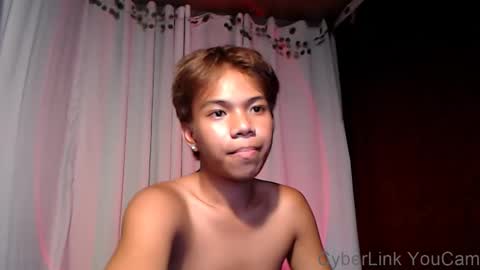 Snapshot of luxirfy_xx chatting on May 2026 06:38:02 PM luxirfy online show from May 2026 06:38:02 PM