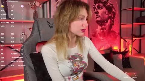 Snapshot of luxrayi chatting on December 2025 02:17:02 AM Ray online show from December 2025 02:17:02 AM