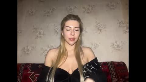 LuxSonyaStar online show from December 2025 02:02:02 PM