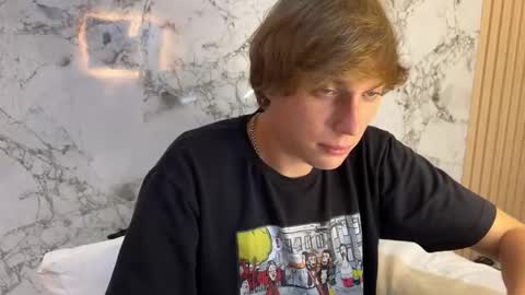 luxury_bob online show from February 2026 07:59:02 AM