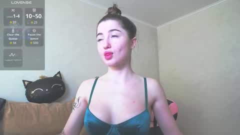 Snapshot of luxuryalma18 chatting on March 2026 07:48:02 AM Alma online show from March 2026 07:48:02 AM