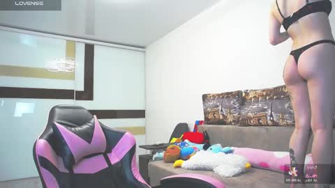 Snapshot of luxuryalma18 chatting on May 2026 06:09:01 PM Alma online show from May 2026 06:09:01 PM