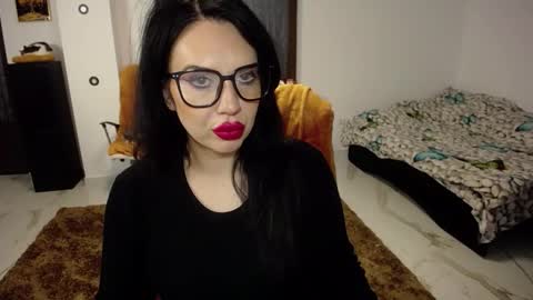 Snapshot of luxurymistress chatting on November 2025 07:01:02 PM Spoiled dominant mindfucker mistress MakeupartistNail ArtistFitness and Yoga lover online show from November 2025 07:01:02 PM