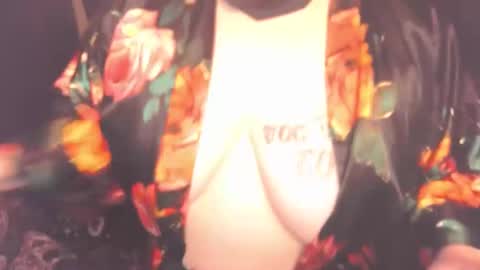 LuxxxInteriorr online show from January 2025 03:04:02 AM