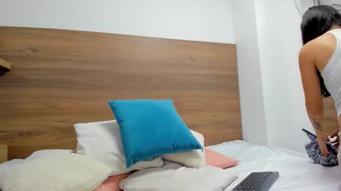 Luz online show from February 2026 12:00:01 PM