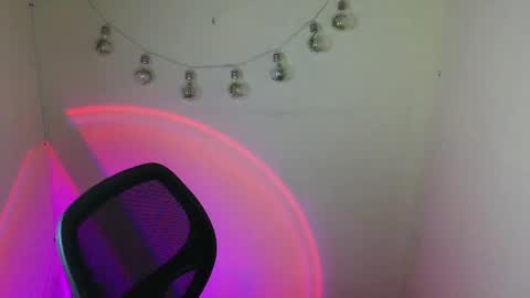 Call me Lia  online show from April 2026 09:46:01 PM