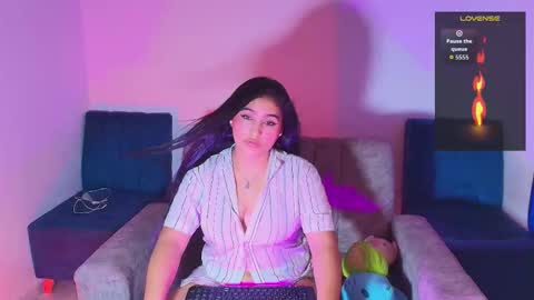 LYA DUBOIS  online show from March 2026 06:46:01 PM