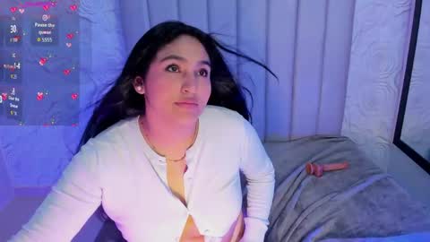 LYA DUBOIS  online show from April 2026 06:10:01 PM