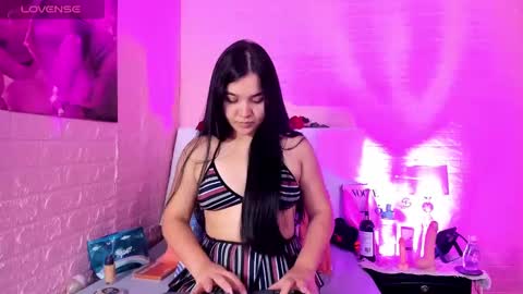 Snapshot of lyaa_collins_ chatting on September 2025 10:58:02 AM Lya online show from September 2025 10:58:02 AM